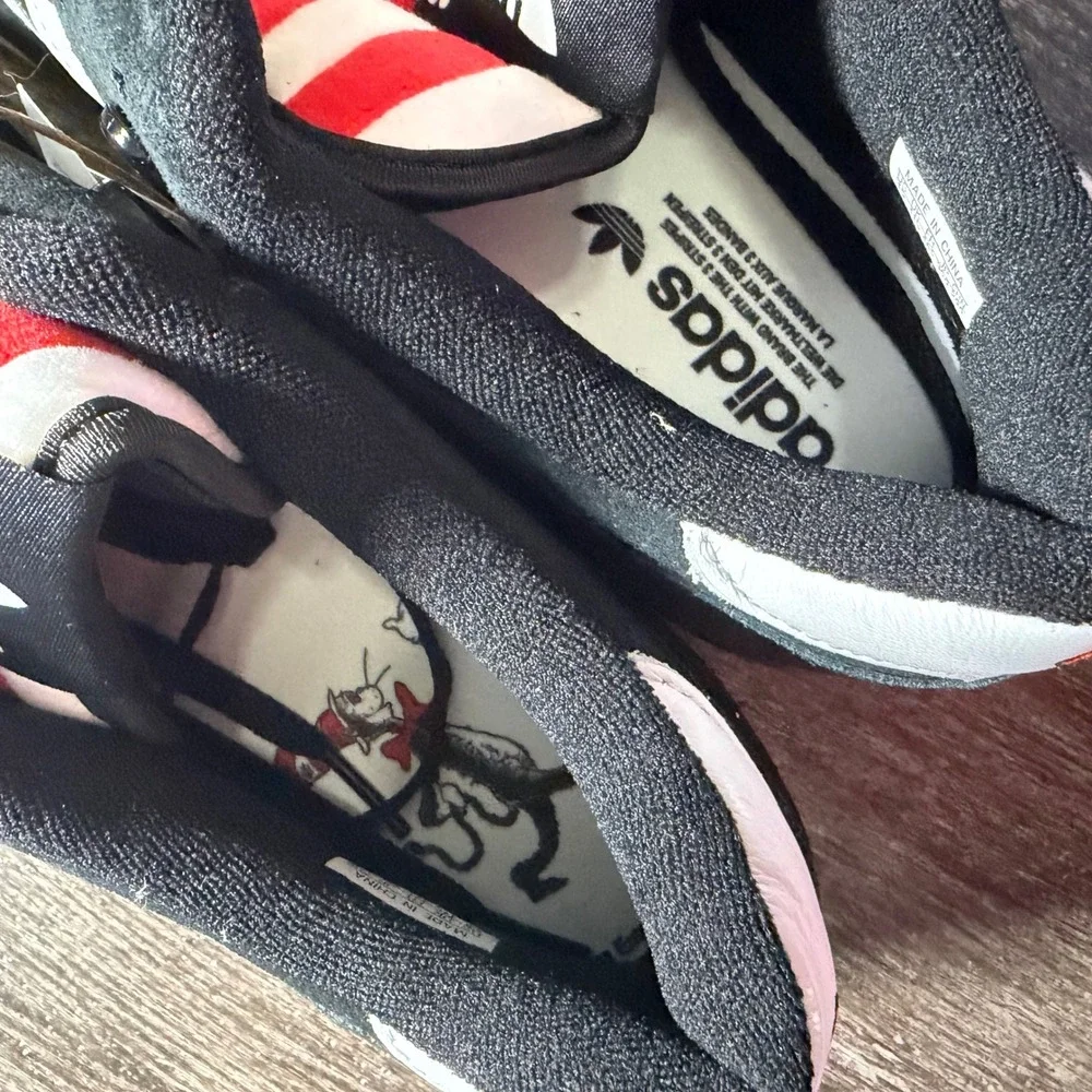 Adidas Rivalry Low Mens 12 Black White Red Dr Seuss Cat in the Hat Shoes Stripe